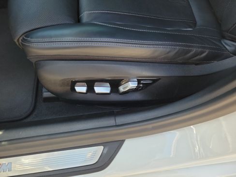 Used 2020 BMW 540i w/ M Sport Package RWD image 18