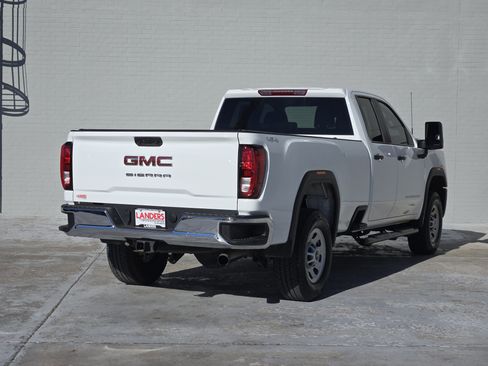 Used 2024 GMC Sierra 2500 Pro w/ Convenience Package image 8