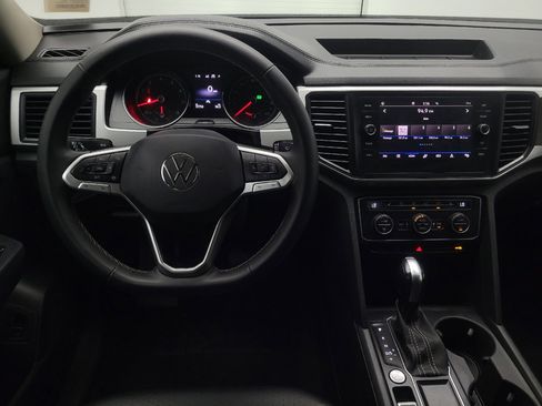 Used 2021 Volkswagen Atlas SE image 22