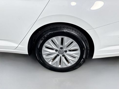 Used 2019 Volkswagen Jetta SE FWD image 33