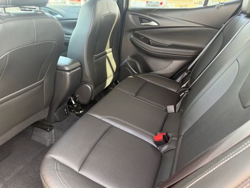 Used 2024 Buick Encore GX Sport Touring image 22