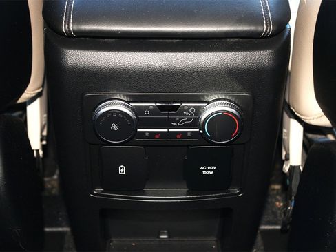 Used 2020 Ford Explorer Limited w/ Class III Trailer Tow Package image 13