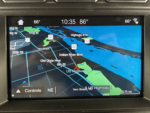 Used 2018 Ford Expedition Limited w/ Equipment Group 301A RWD image 26