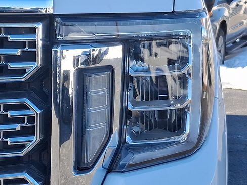 Certified 2022 GMC Sierra 2500 Denali w/ Denali Ultimate Package image 9