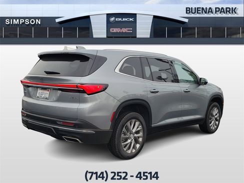 Used 2026 Buick Enclave Preferred image 8
