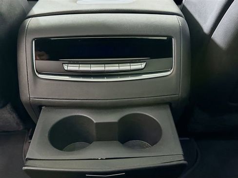 Used 2023 Cadillac Escalade ESV Premium Luxury image 27