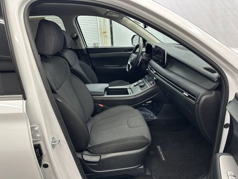 Used 2025 Hyundai Palisade SE FWD image 13