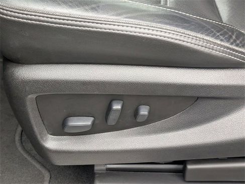 Used 2019 GMC Yukon XL Denali w/ Denali Ultimate Package image 22