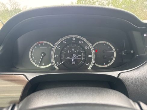 Used 2017 Honda Accord EX-L image 20