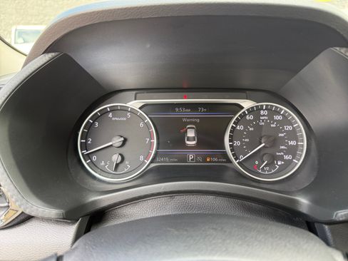 Used 2024 Nissan Sentra SV image 24