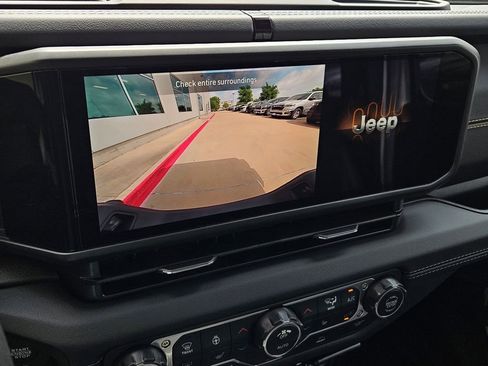 New 2026 Jeep Gladiator Sport AWD/4WD image 19