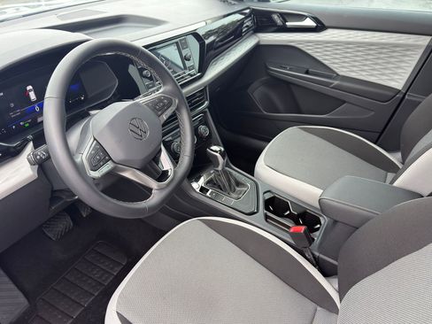 Used 2023 Volkswagen Taos S w/ IQ Drive S Package image 10