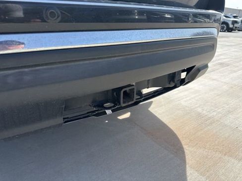 Used 2018 Nissan Pathfinder Platinum w/ Cargo Package FWD image 18