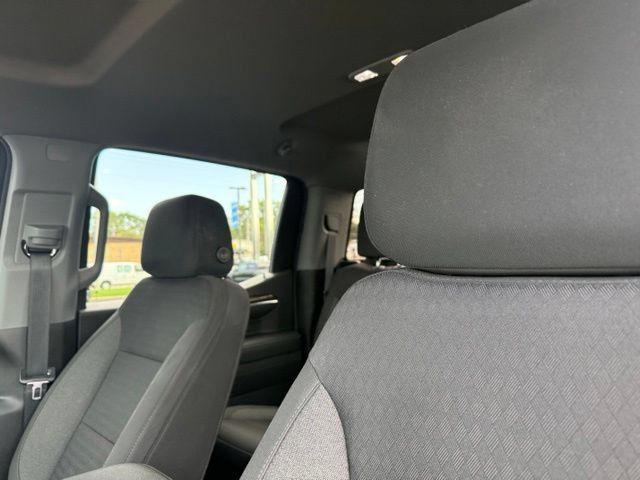 Used 2022 Chevrolet Silverado 1500 LT Trail Boss w/ Protection Package AWD/4WD image 8