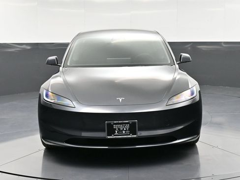 Used 2024 Tesla Model 3 Standard Range image 11