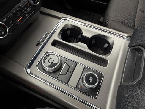 Used 2019 Ford Expedition XLT AWD/4WD image 45