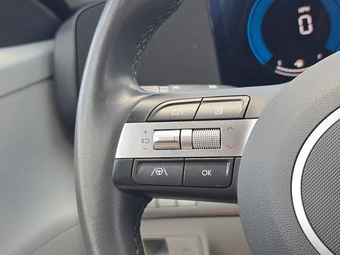 Used 2025 Hyundai Kona SEL FWD image 16