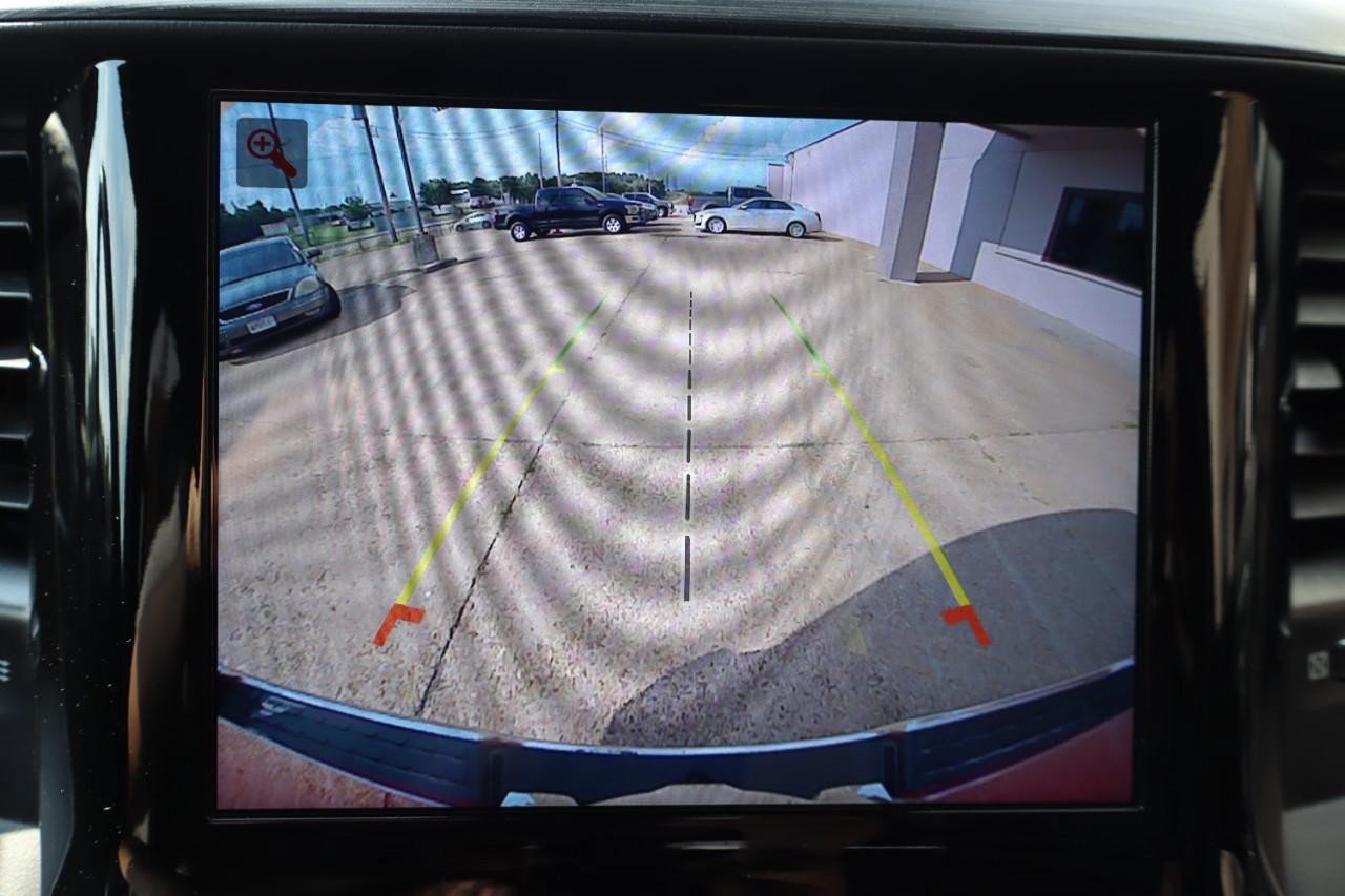 Used 2024 RAM 1500 Laramie AWD/4WD image 18