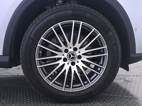 Used 2026 Mercedes-Benz GLC 300 4MATIC image 14