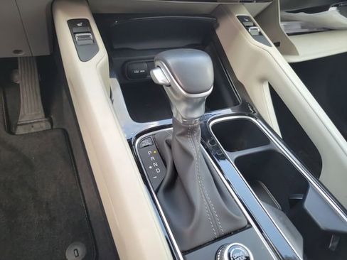 Used 2025 Kia Telluride S FWD image 25