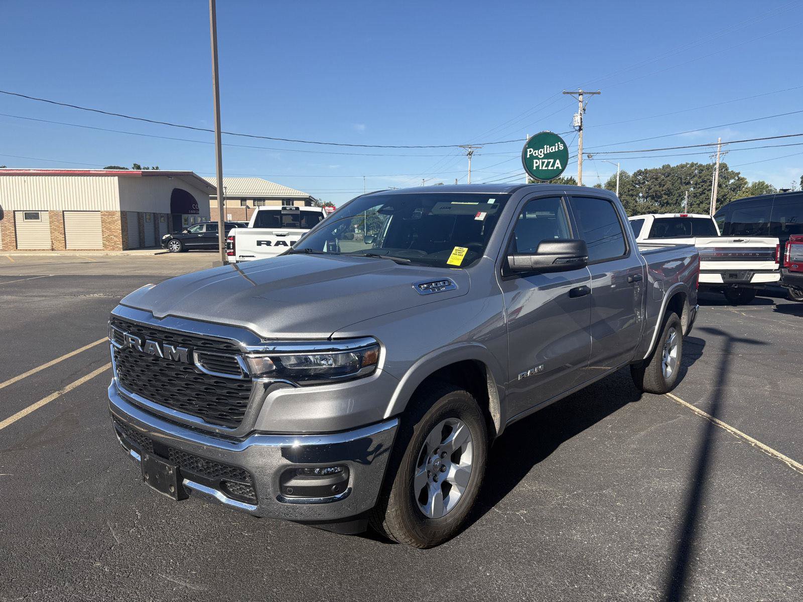 Used 2025 RAM 1500 Big Horn AWD/4WD image 4