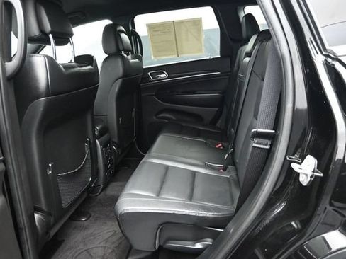 Used 2018 Jeep Grand Cherokee Limited RWD image 9