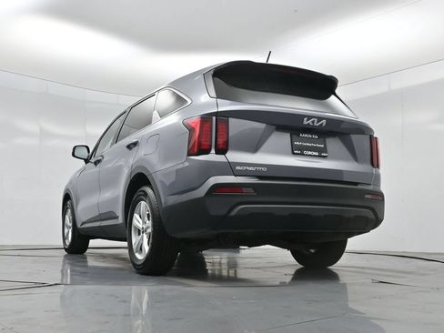 Used 2023 Kia Sorento LX FWD image 53