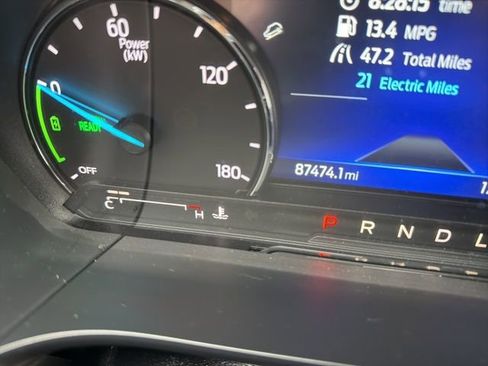 Certified 2021 Ford Escape SE image 40