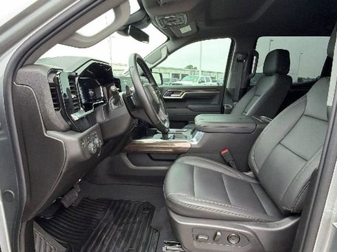 Used 2026 Chevrolet Silverado 1500 LT w/ Texas Edition Plus AWD/4WD image 13