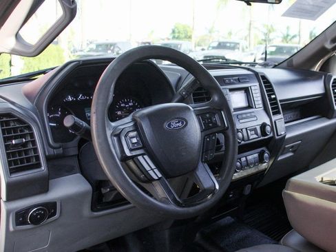 Used 2022 Ford F350 XL w/ Power Equipment Group image 17