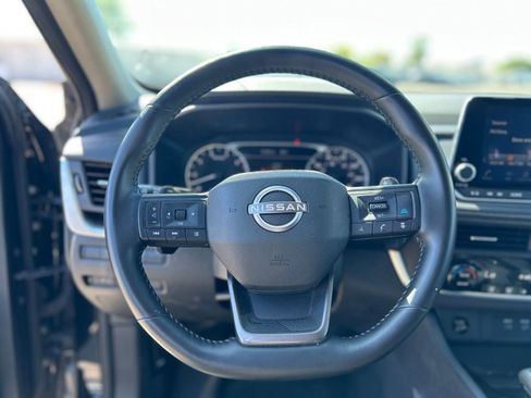 Certified 2025 Nissan Rogue SV AWD/4WD image 20