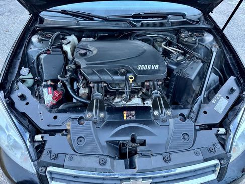 Used 2011 Chevrolet Impala LT image 11