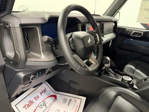 New 2025 Ford Bronco Badlands image 12