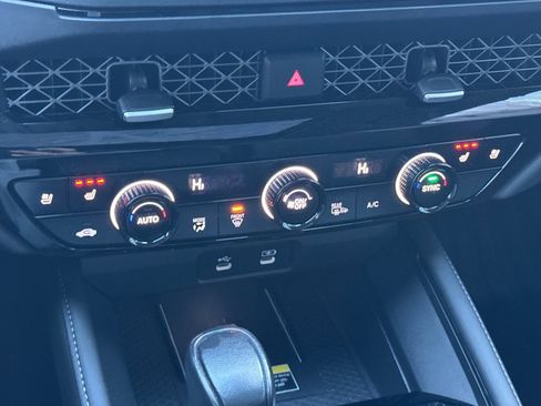 Used 2023 Honda Accord Touring image 19