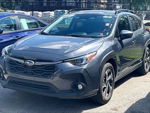 Used 2025 Subaru Crosstrek 2.5i Premium AWD/4WD image 3