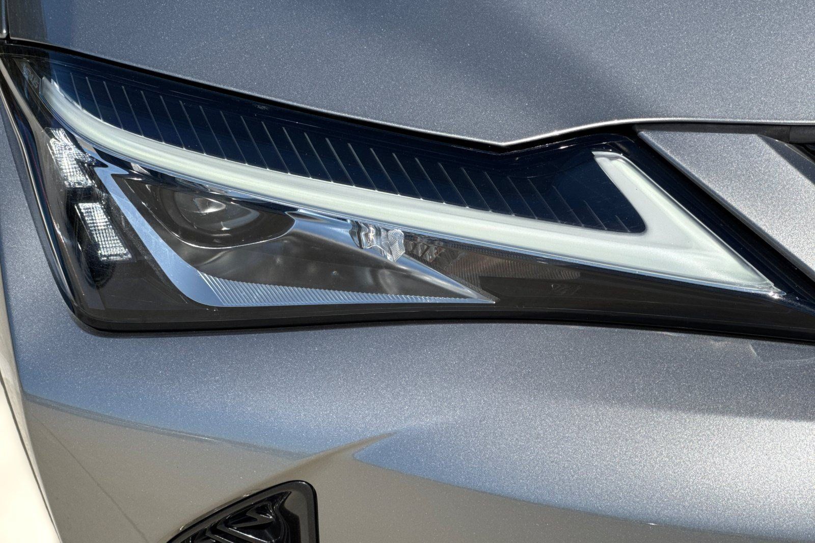 Used 2020 Lexus UX 250h F Sport w/ Accessory Package AWD/4WD image 11