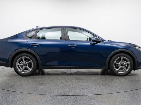 Used 2025 Kia K4 LXS FWD image 11