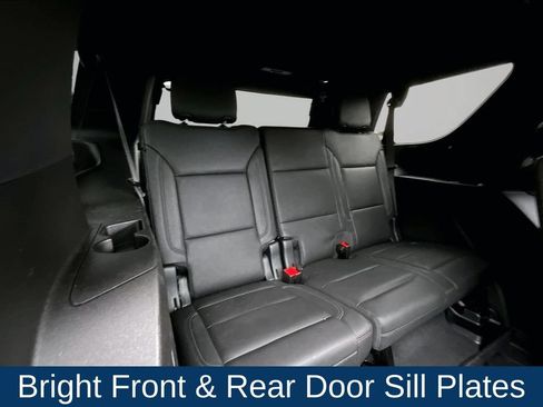 Used 2023 Chevrolet Tahoe Z71 w/ Luxury Package AWD/4WD image 28