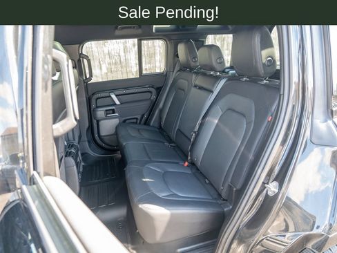 Used 2023 Land Rover Defender 110 X-Dynamic SE AWD/4WD image 36