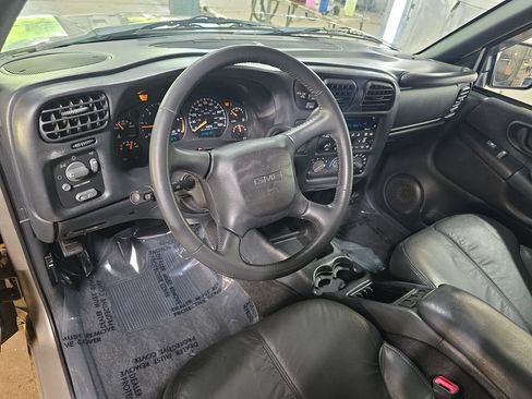 Used 2002 GMC Sonoma SLS w/ ZR5 Appearance Pkg AWD/4WD image 15