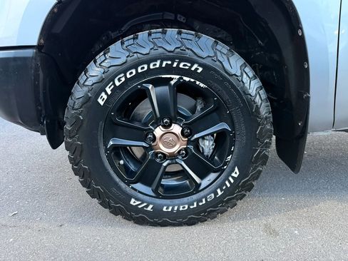 Used 2017 Toyota Tundra SR5 w/ SR5 Upgrade Package AWD/4WD image 20