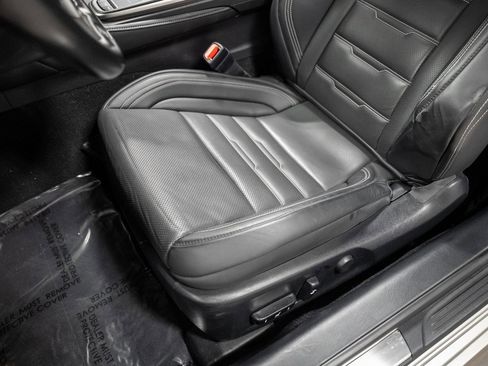 Used 2016 Lexus RC 350 image 32