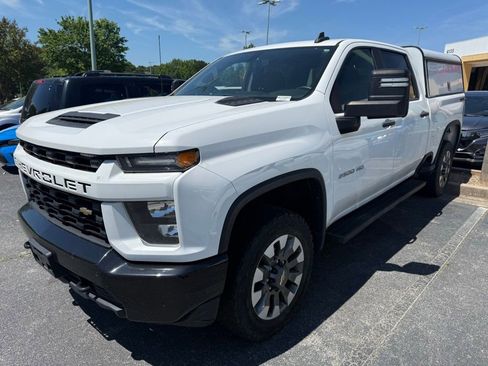 Used 2023 Chevrolet Silverado 2500 Custom w/ Infotainment Package AWD/4WD image 3