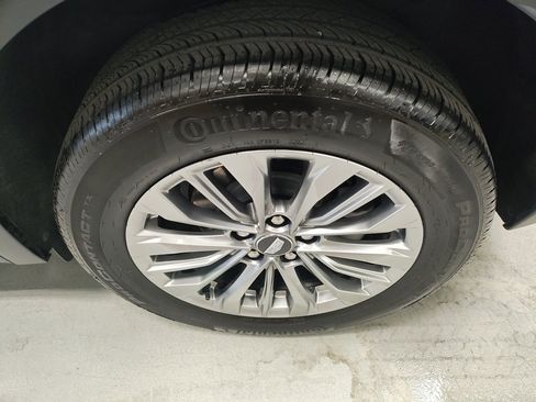 Used 2024 Cadillac XT4 Premium Luxury image 20