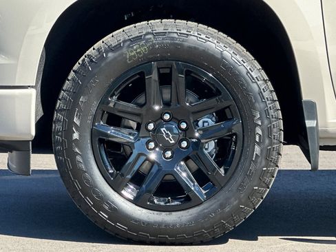 New 2026 Chevrolet Silverado 1500 Custom w/ Turbomax Blackout Package image 24