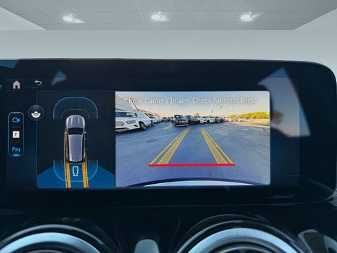 New 2026 Mercedes-Benz GLB 250 image 28