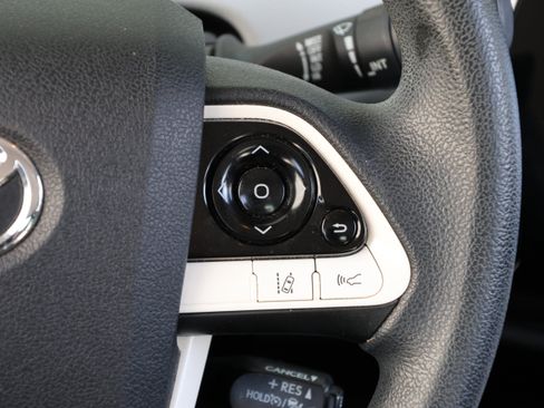 Used 2017 Toyota Prius Two FWD image 21