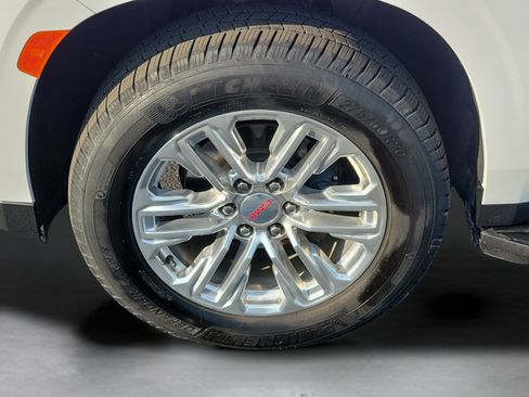 Used 2021 GMC Yukon XL SLT w/ SLT Premium Package AWD/4WD image 32