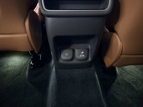 New 2026 Genesis GV80 2.5T Advanced image 16