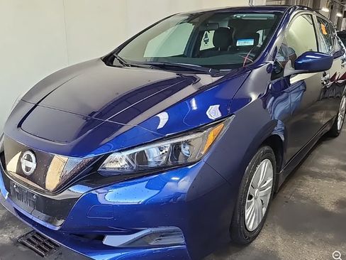 Used 2025 Nissan Leaf S FWD image 1